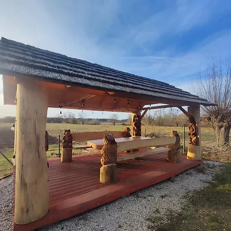 Letniskowe Parque de vacaciones Jedlinsk